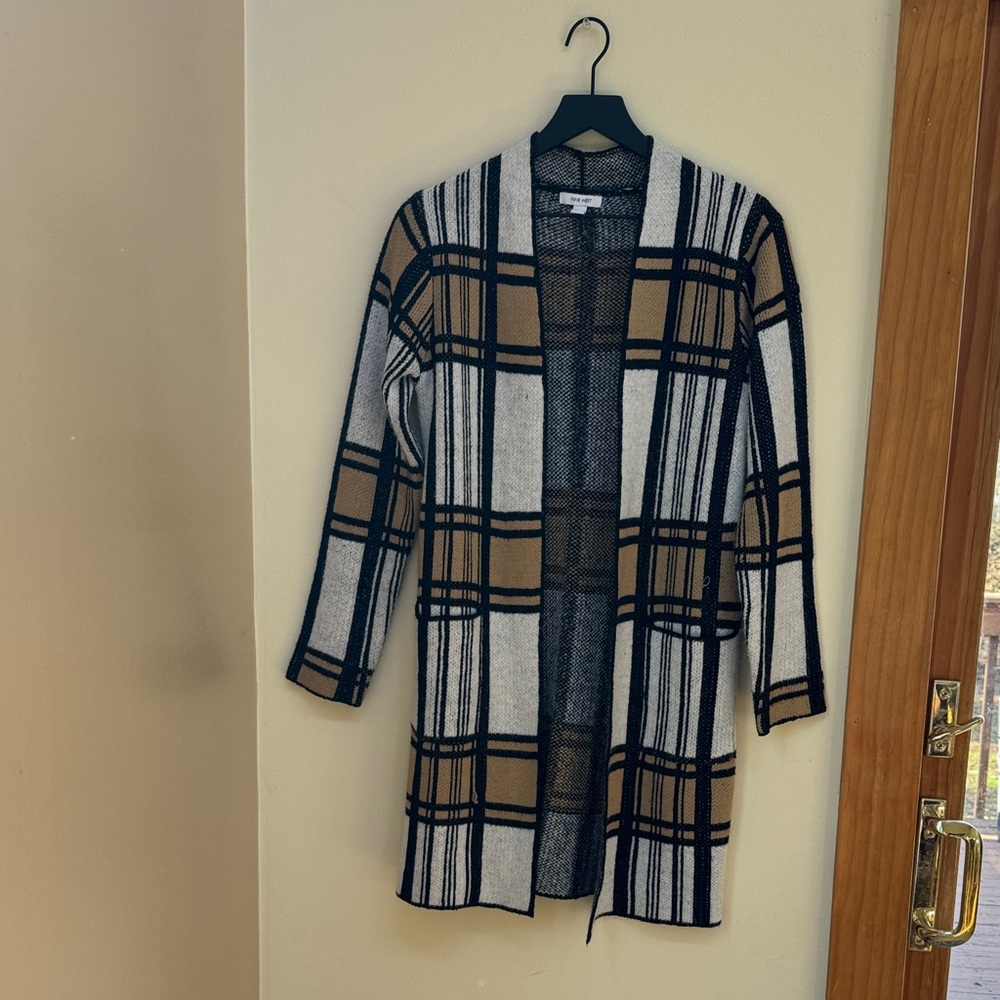 Nine West Black and Tan Plaid Cardigan